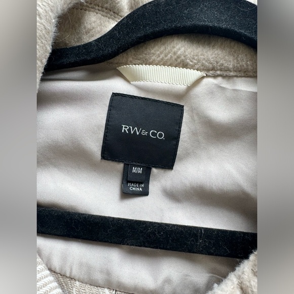 RW&Co shacket - Picture 2 of 2